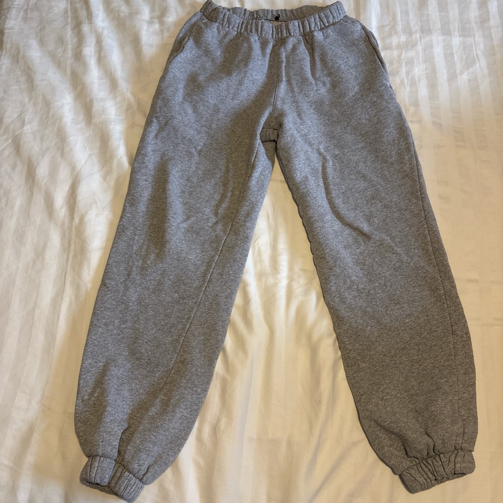 Brandy Melville Gray Elastic Waist Sweatpants